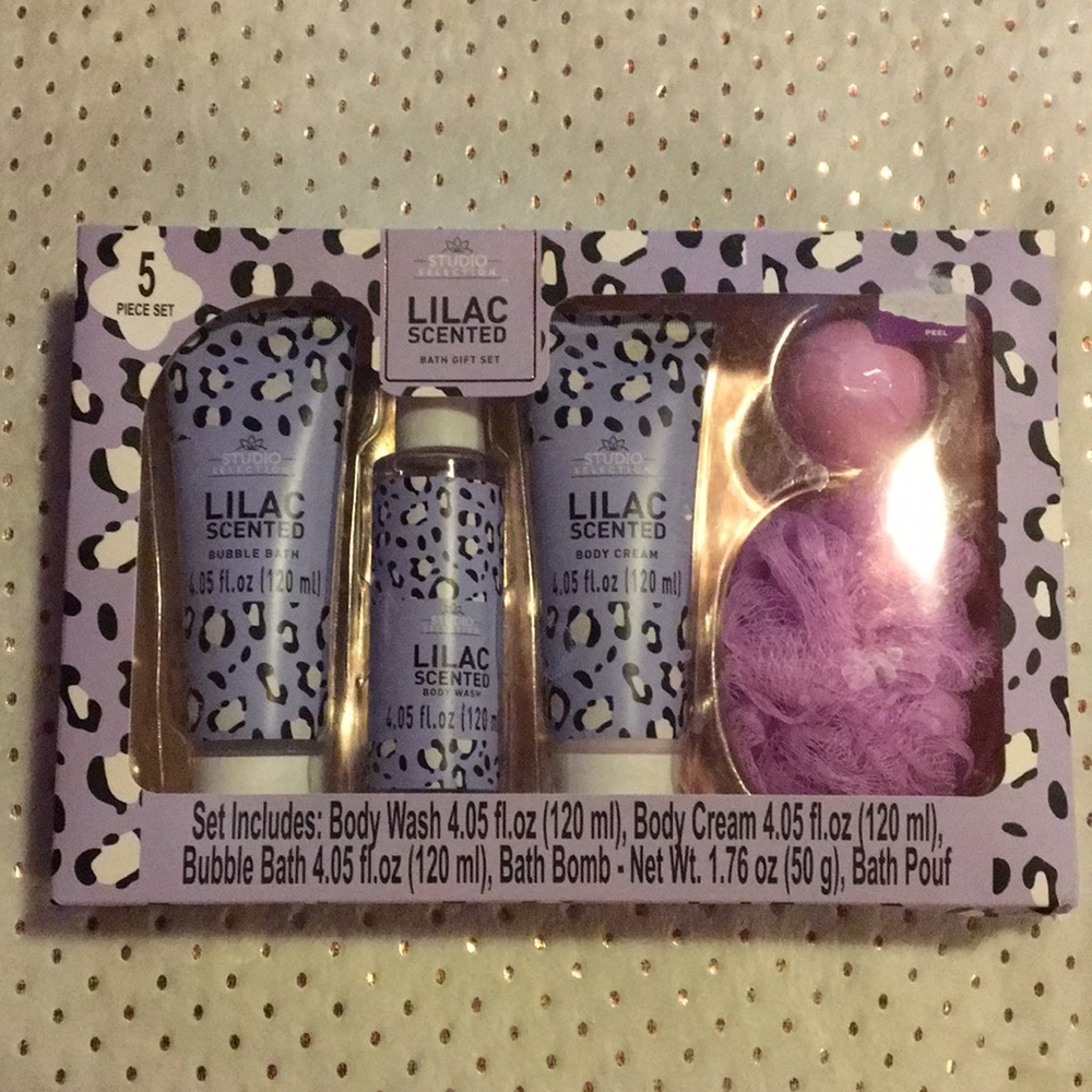 Lilac Scented 5 piece Bath Set